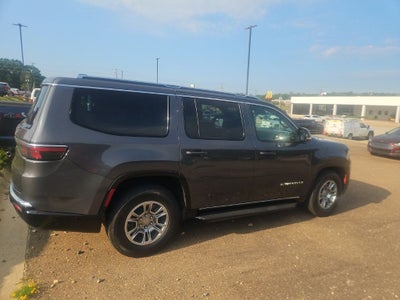 2023 Jeep Wagoneer Base
