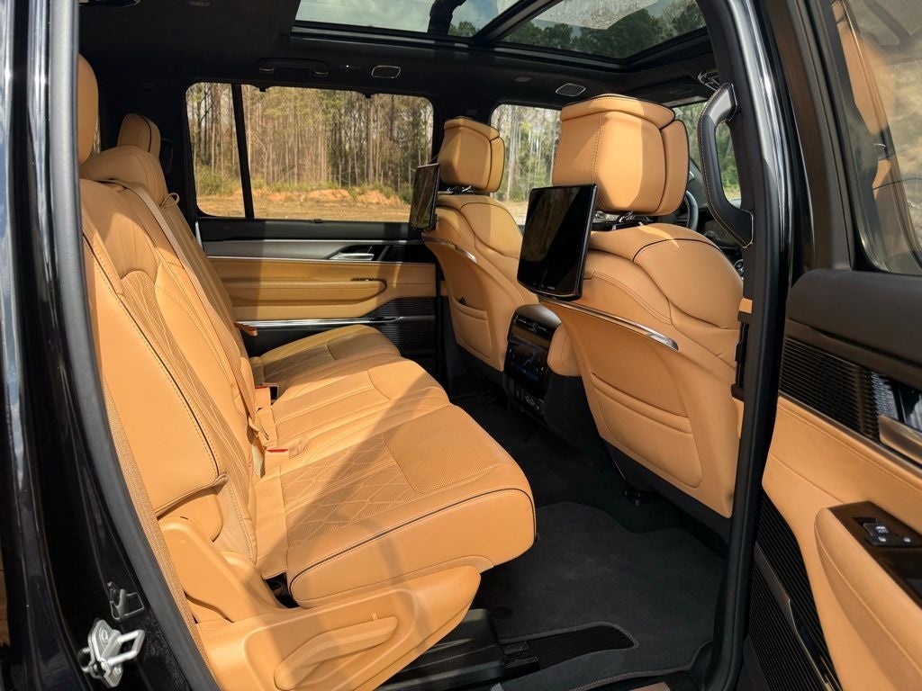 2023 Jeep Grand Wagoneer Series III