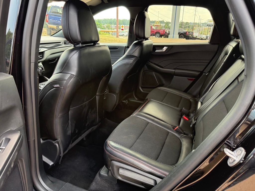 2025 Ford Escape ST-Line Select