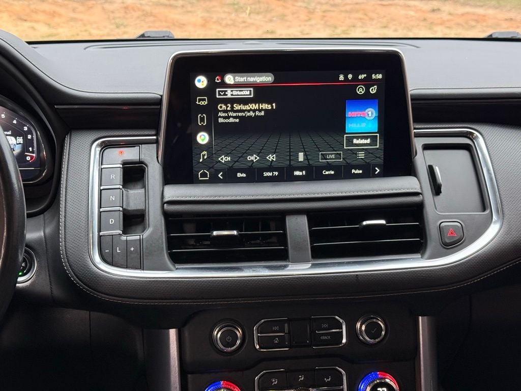 2022 GMC Yukon SLT