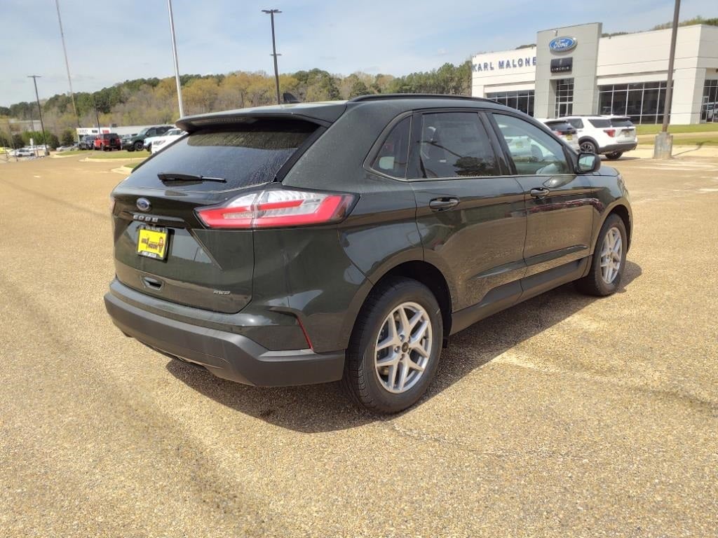 2024 Ford Edge SE
