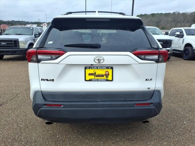 2019 Toyota RAV4 XLE