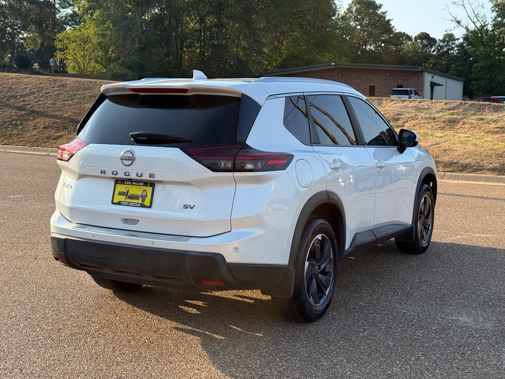 2024 Nissan Rogue SV