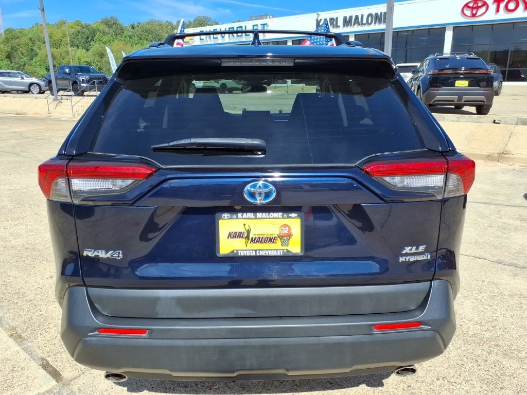 2021 Toyota RAV4 Hybrid XLE