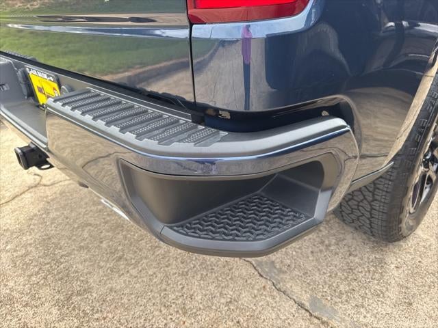 2023 Chevrolet Silverado RST