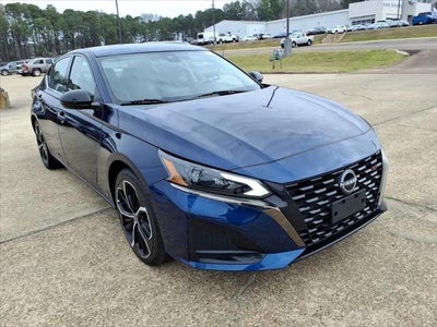 2024 Nissan Altima 2.5 SR