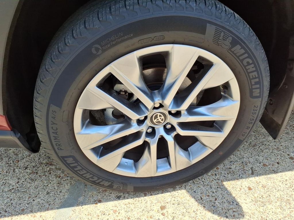 2023 Toyota RAV4 XLE Premium