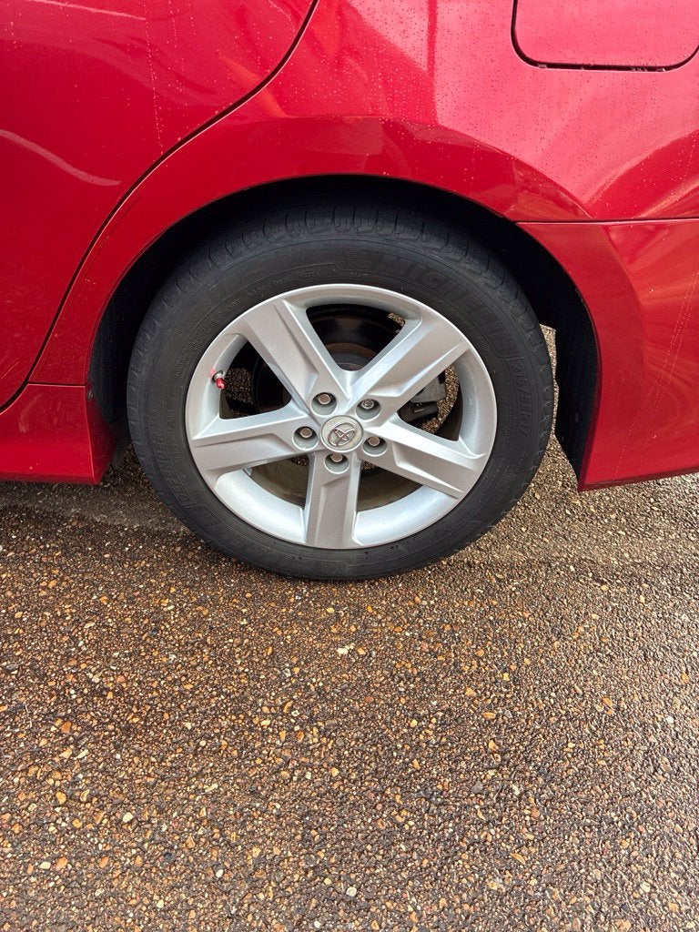 2012 Toyota CAMRY SE
