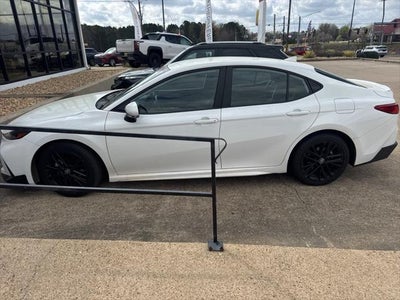 2025 Toyota CAMRY SE