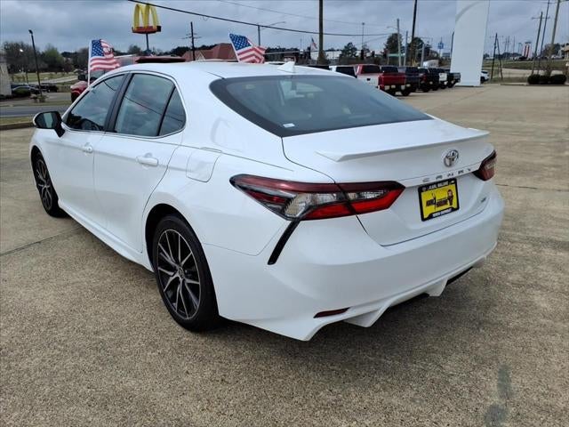 2024 Toyota CAMRY SE