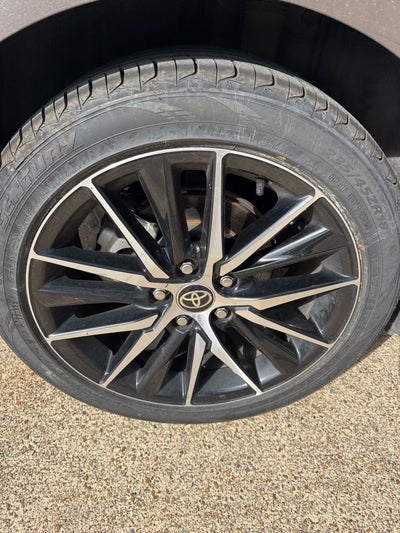 2024 Toyota CAMRY SE