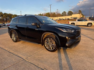 2021 Toyota Highlander Hybrid Platinum