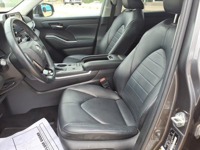 2021 Toyota HIGHLANDER XLE