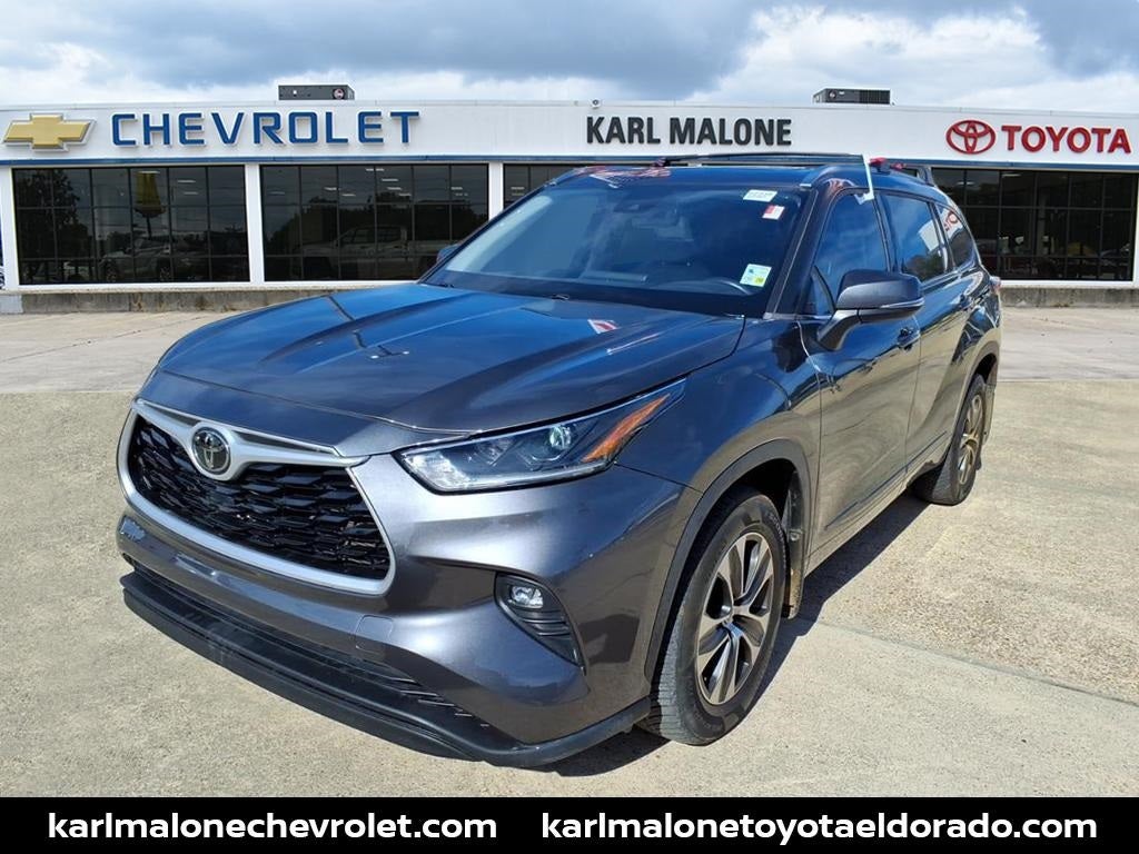 2021 Toyota HIGHLANDER XLE