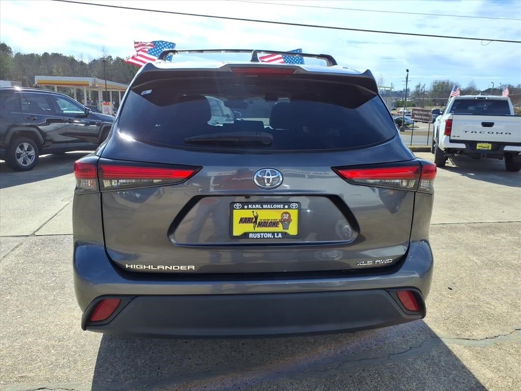 2021 Toyota HIGHLANDER XLE