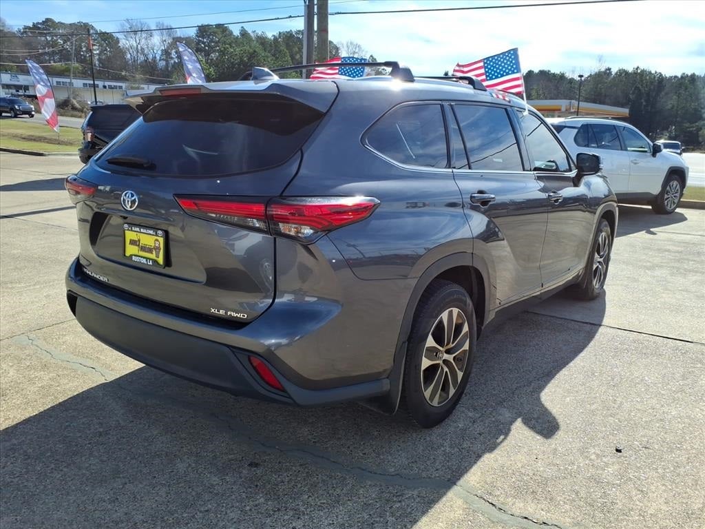 2021 Toyota HIGHLANDER XLE