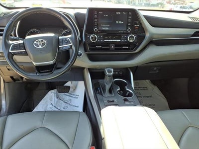 2021 Toyota HIGHLANDER XLE