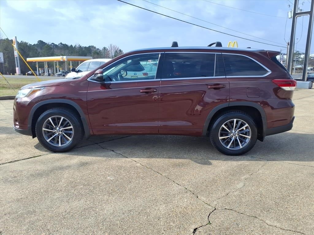 2018 Toyota HIGHLANDER XLE