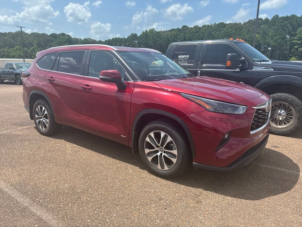 2026 Toyota Highlander Hybrid XLE