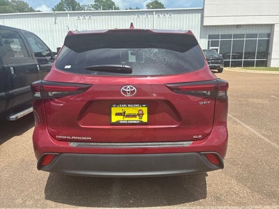2026 Toyota Highlander Hybrid XLE