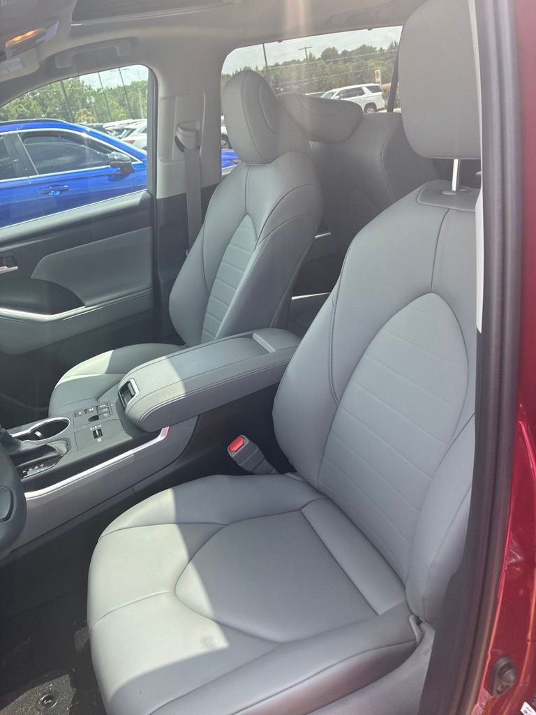 2026 Toyota Highlander Hybrid XLE