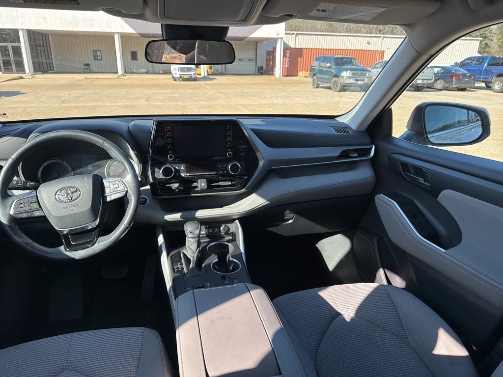 2020 Toyota Highlander L