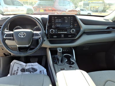 2020 Toyota HIGHLANDER LE
