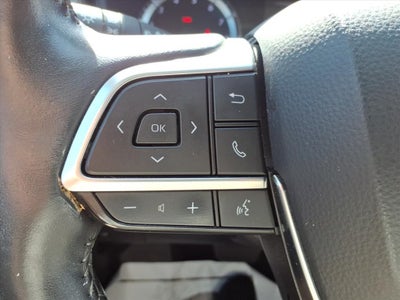 2020 Toyota HIGHLANDER LE