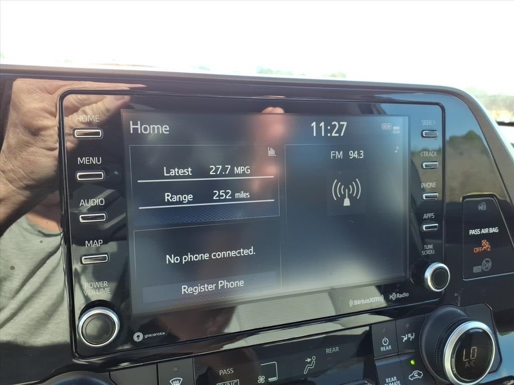 2020 Toyota HIGHLANDER LE