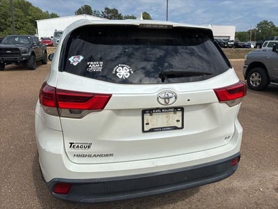 2019 Toyota HIGHLANDER LE Plus