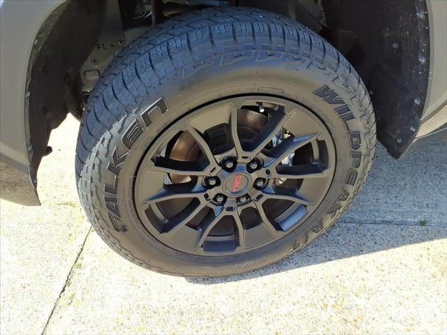 2023 Toyota TUNDRA 4X4 SR5