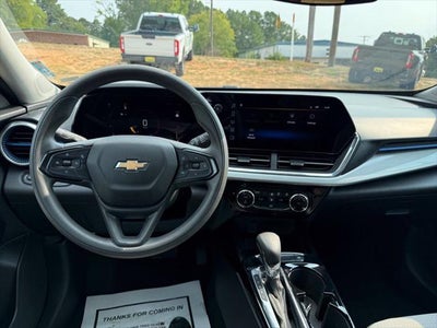 2025 Chevrolet Trax LT