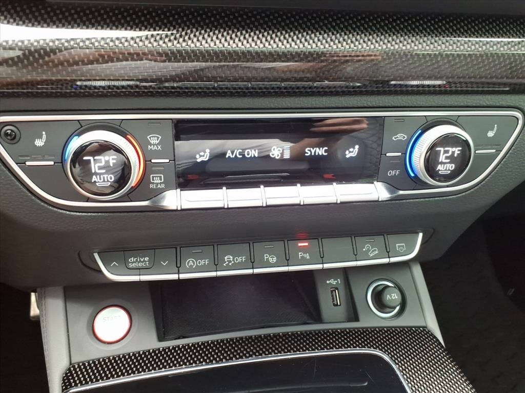 2022 Audi SQ5 Prestige quattro