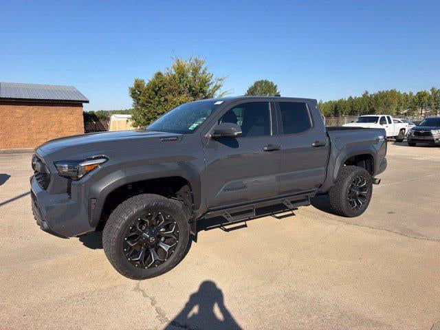 2024 Toyota Tacoma Hybrid TRD Off Road
