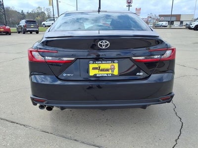 2025 Toyota Camry SE