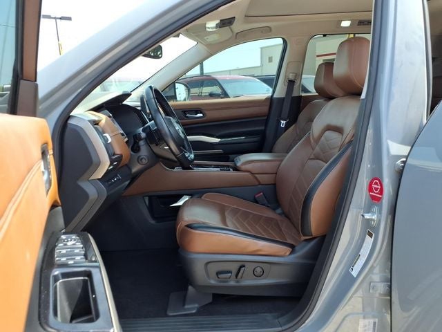 2022 Nissan Pathfinder Platinum