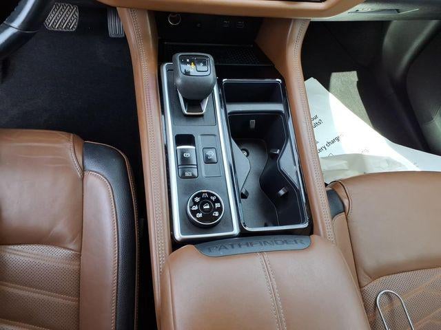 2022 Nissan Pathfinder Platinum