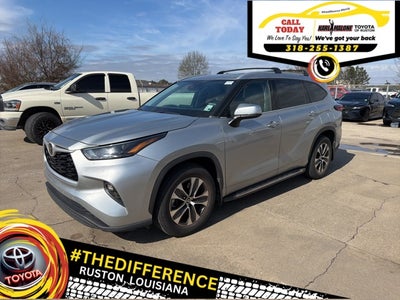 2022 Toyota Highlander XLE
