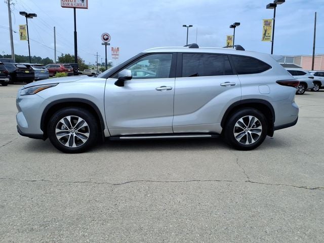 2025 Toyota Highlander XLE