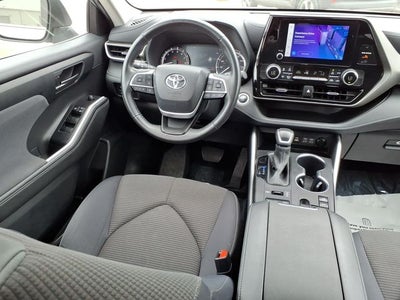 2024 Toyota Highlander LE