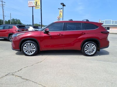 2025 Toyota Highlander Platinum