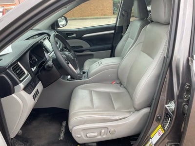 2016 Toyota Highlander XLE V6