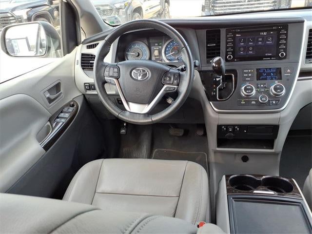 2020 Toyota Sienna Base