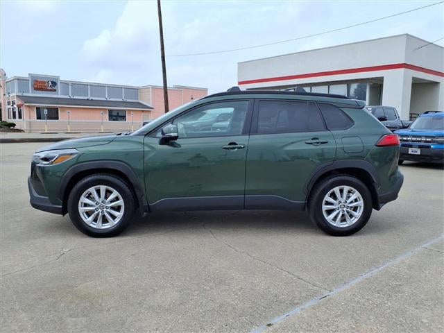 2024 Toyota Corolla Cross LE