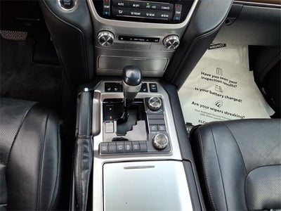 2016 Toyota Land Cruiser Base