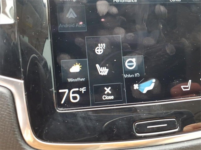 2021 Volvo XC90 T5 Momentum