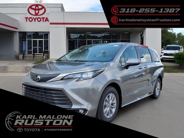 2026 Toyota Sienna XLE 8-Passenger Hybrid FWD's photo