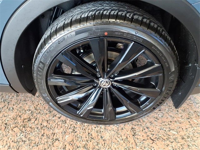 2026 Toyota Toyota Crown Nightshade